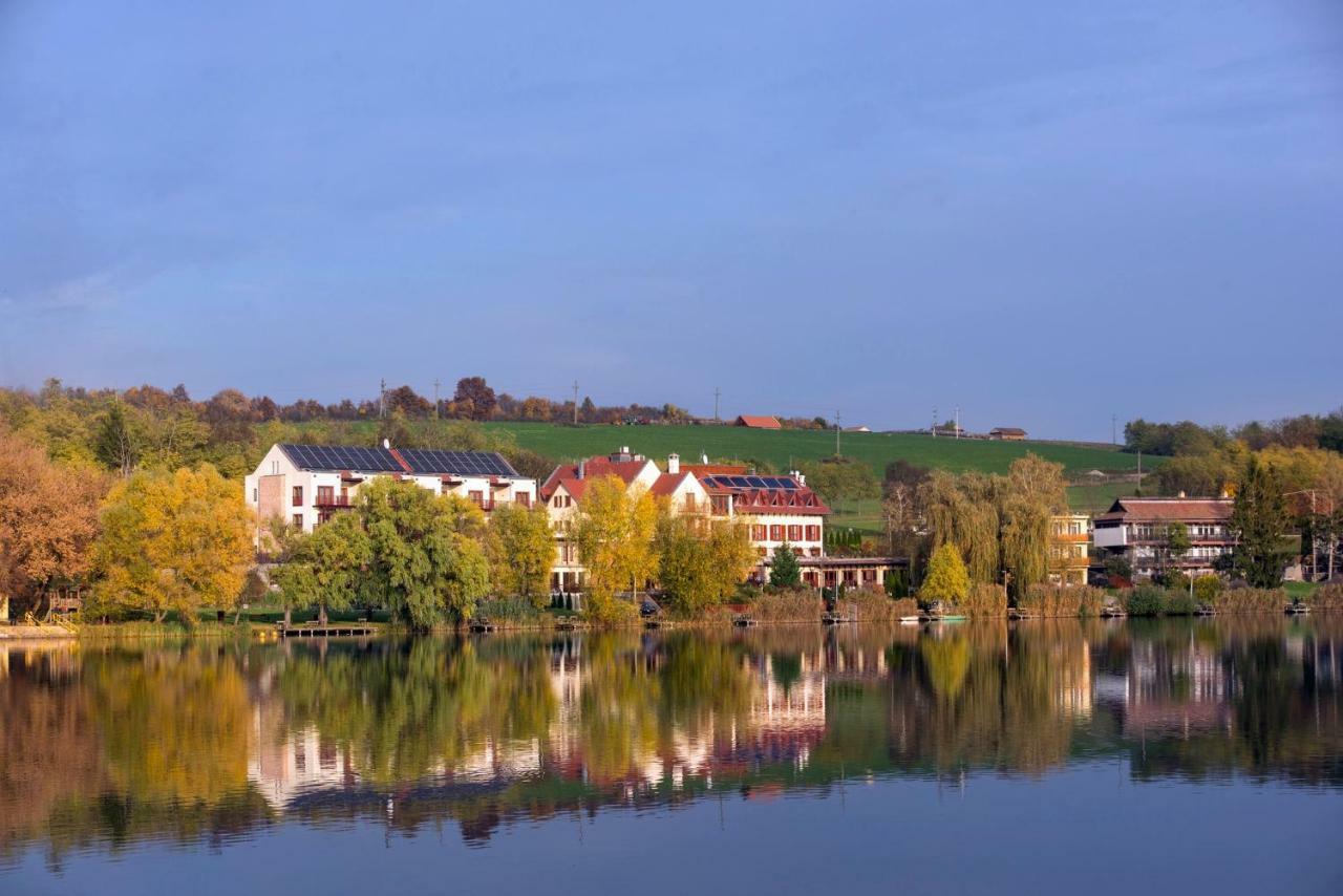 To Wellness Hotel Bánk Eksteriør bilde